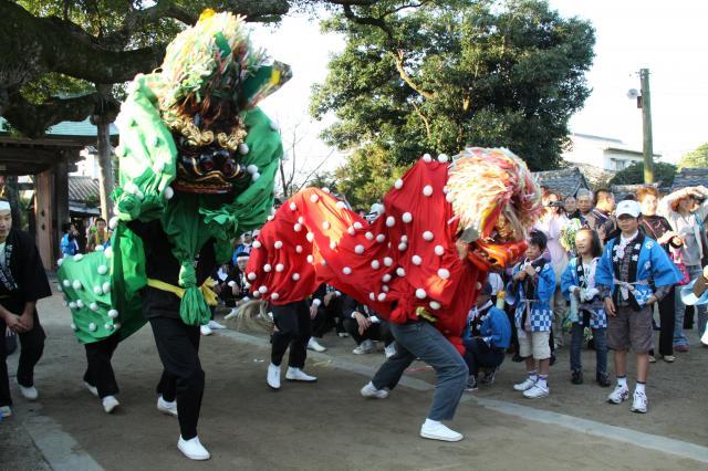 新北神社秋の大祭 (三重の獅子舞) 佐賀市観光協会公式ポータルサイト